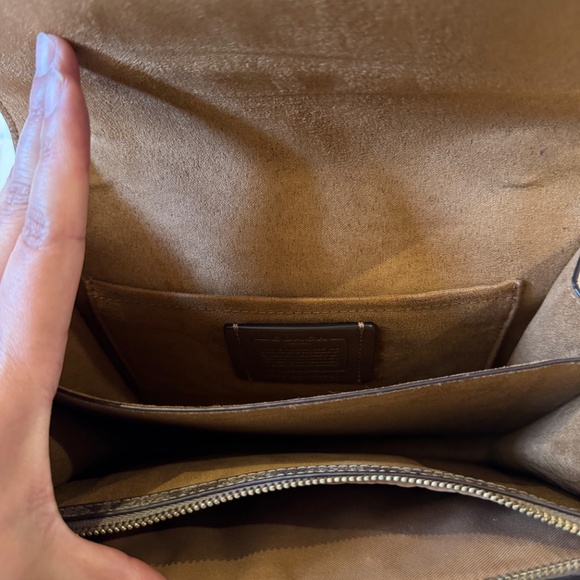 Coach crossbody bag - Picture 3 of 3